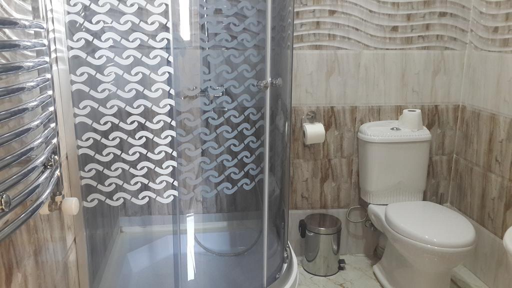 Edemi Hotel 쿠타이시 객실 사진