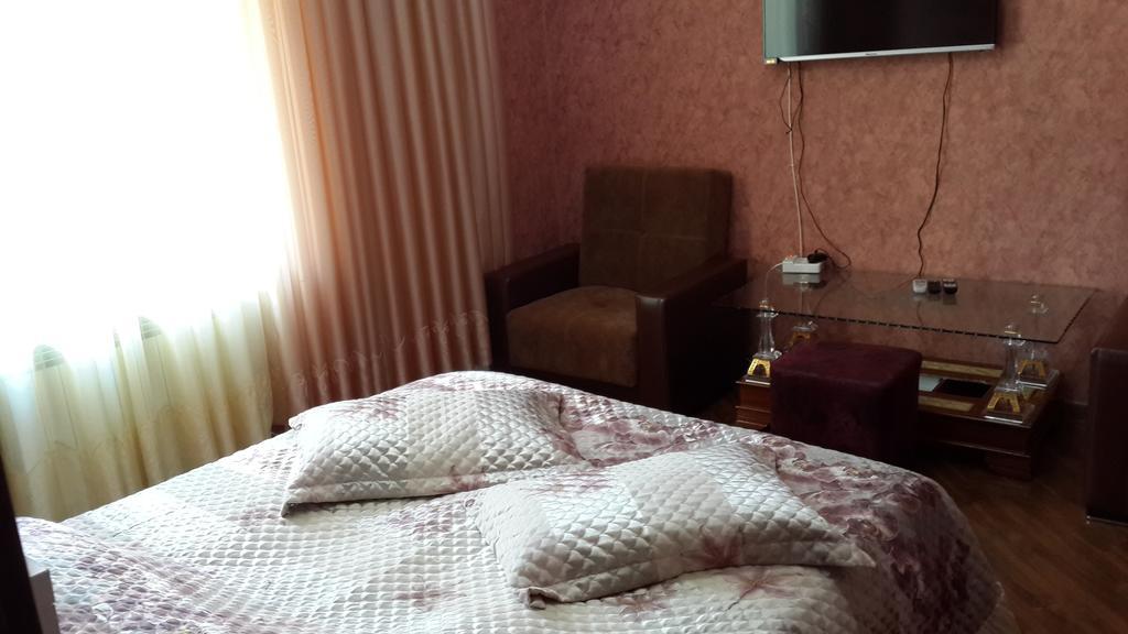 Edemi Hotel 쿠타이시 객실 사진