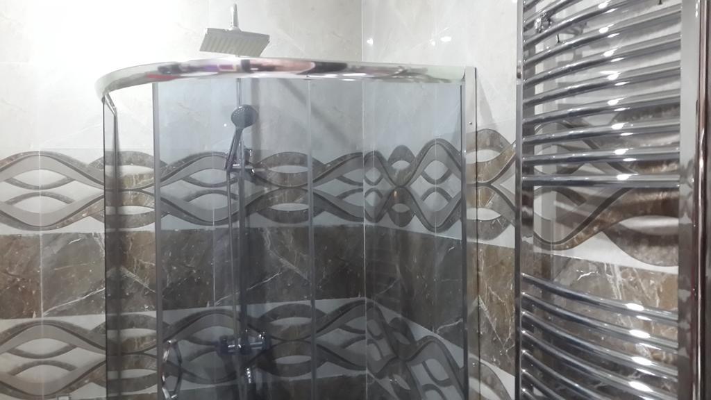 Edemi Hotel 쿠타이시 객실 사진
